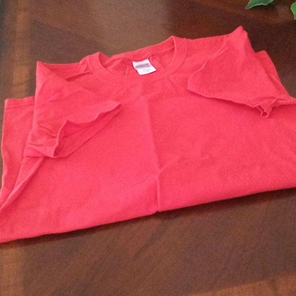 Girl's Tee Bright Red ♥️ - Picture 4 of 4